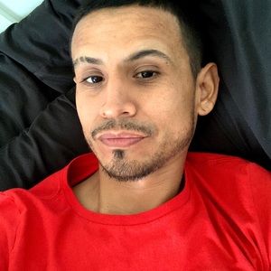 Meet your Posher, Efrain